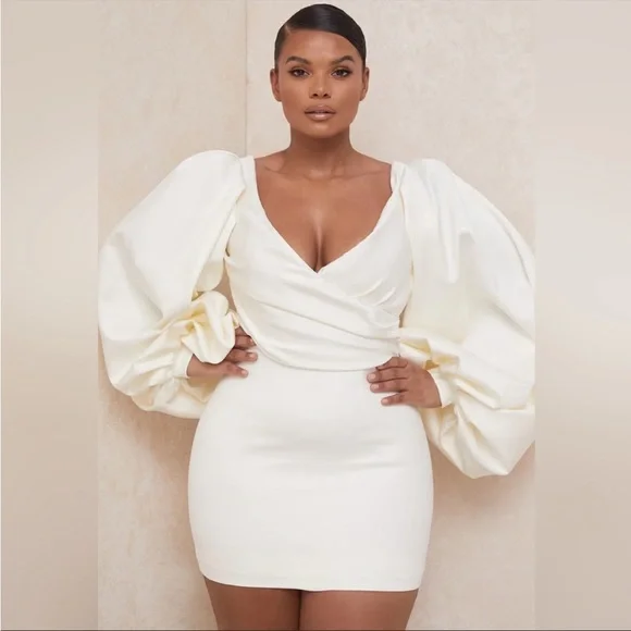 HOUSE OF CB 'Carlyn' Ivory Satin Balloon Sleeve Mini Dress NWOT